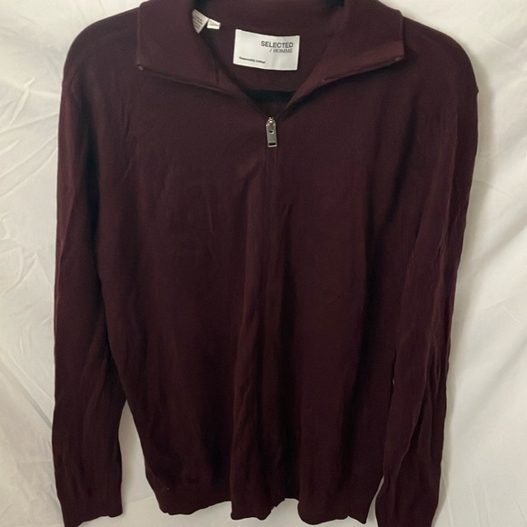 Selected: Maroon Cardigan Sweater- 100% cotton- zipper - Picture 1 of 16